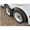 Image 20 : 2012 ROSEBURG 16 FT.  T/A  HORSE TRAILER
