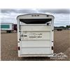 Image 8 : 2012 ROSEBURG 16 FT.  T/A  HORSE TRAILER