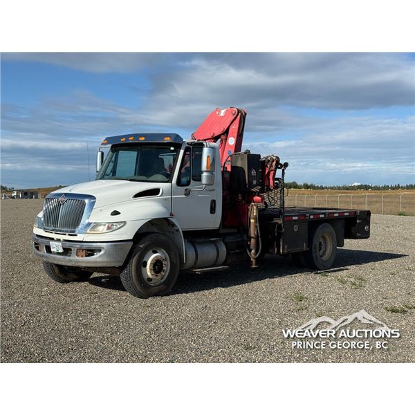 2012 INTERNATIONAL 4400 S/A BOOM TRUCK