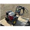 Image 1 : JOHN DEERE 2400G PRESSURE WASHER W/NOZZLE