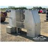 Image 3 : ALUMINUM TRUCK STORAGE CABINET