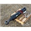 Image 1 : JOHN DEERE 748G HYDRAULIC CYLINDER