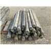 Image 5 : BUNDLE OF FENCE POSTS