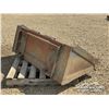 Image 3 : 60 IN. SKID STEER BUCKET