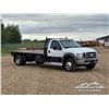 Image 2 : 2005 FORD F550 SINGLE CAB FLATBED TRUCK