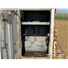 Image 32 : 2006 FORD F450 SERVICE TRUCK