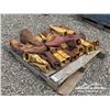 Image 1 : ASSORTED EXCAVATOR BUCKET TEETH