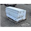 Image 3 : TOOL BOX W/ 88 GALLON FUEL TANK