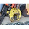 Image 11 : TOOLBOX, SABRE SAW, CHAIN HOIST