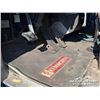 Image 17 : 1990 KENWORTH T600AII T/A GRAIN TRUCK