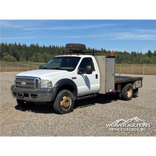 2006 FORD F550 SUPER DUTY XLT FLAT DECK TRUCK