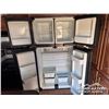 Image 25 : 2010 MONTANA 3400RL 38 FT. T/A TRAVEL TRAILER