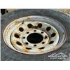 Image 7 : (5) CARLISLE 235/80R16 TIRES & RIMS