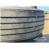 Image 8 : (2) MICHELIN 275/80R22.5 TIRES W/ STEEL RIMS