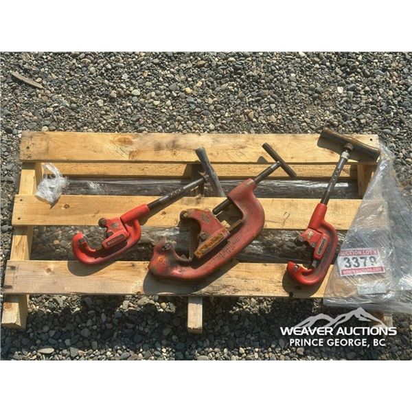 (3) PIPE CUTTER
