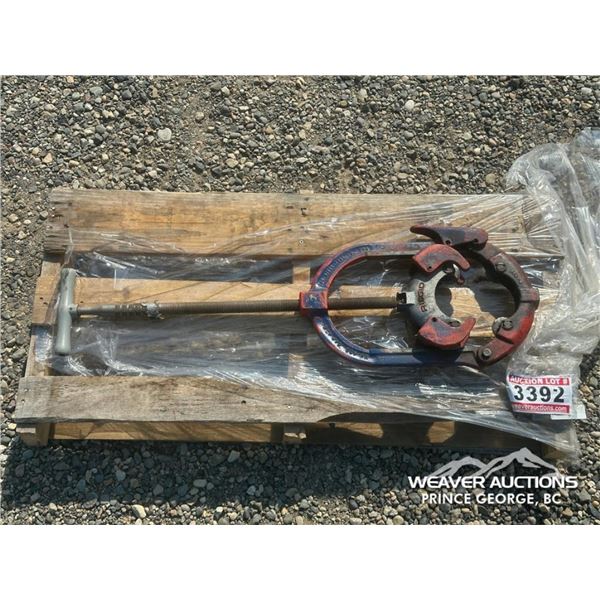 PIPE CUTTER