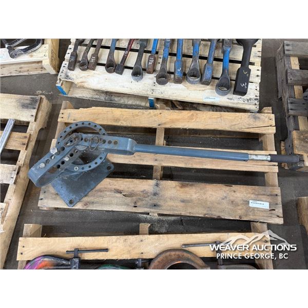 COMPACT BENCH MOUNT BENDER