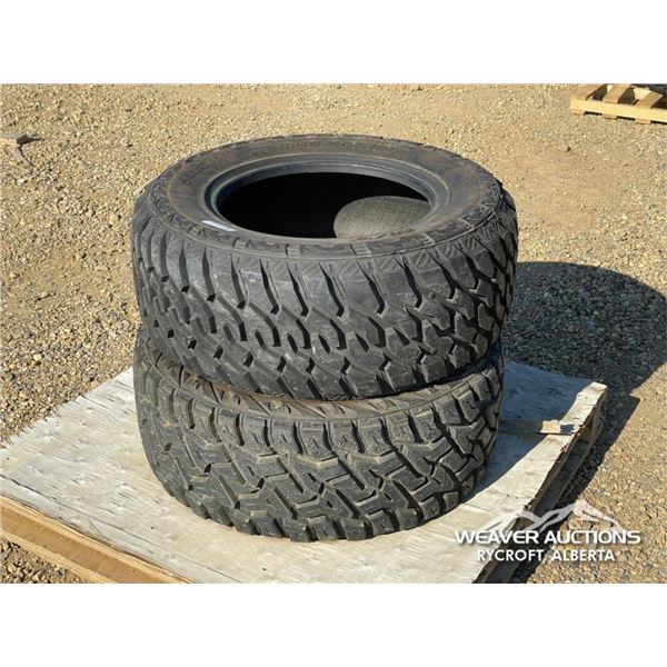 (2) GRIZZLY 33X12.50R18 TIRES