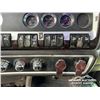 Image 24 : 2018 KENWORTH W900 T/A SLEEPER TRUCK TRACTOR