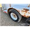 Image 9 : 2001 STAMPEDE 16 FT. T/A LIVESTOCK TRAILER