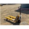 Image 2 : INDUSTRIAL PALLET JACK