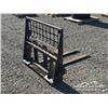 Image 3 : BOBCAT 48 IN. PALLET FORKS