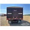 Image 50 : 2004 PETERBILT 379 T/A GRAIN TRUCK