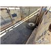 Image 25 : WHITELINE 20 FT. 5TH WHEEL T/A LIVESTOCK TRAILER