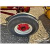 Image 21 : INTERNATIONAL 560 COCKSHUTT 2WD TRACTOR