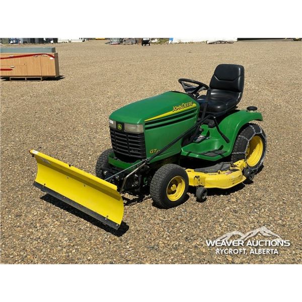 GT235 JOHN DEERE LAWN MOWER