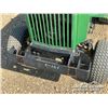 Image 17 : JOHN DEERE 318 LAWN TRACTOR