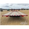 Image 15 : UNIVISION INDUSTRIES 30 FT. T/A DUALLY HAY TRAILER