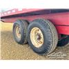 Image 22 : UNIVISION INDUSTRIES 30 FT. T/A DUALLY HAY TRAILER
