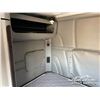 Image 17 : 2015 PETERBILT 567 T/A SLEEPER TRUCK