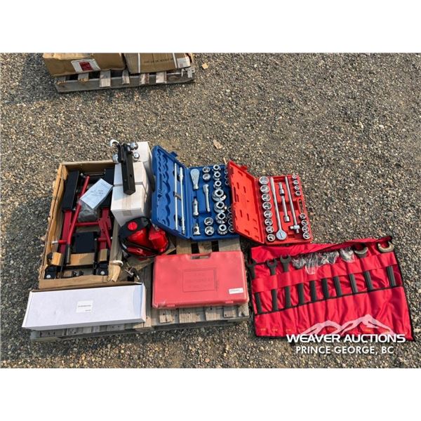 (6) PCE. UNUSED TOOLS & JACKS, 10 JUMBO WRENCHES