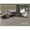 Image 2 : (3) PALLETS MAN HOLES AND CONCRETE RINGS