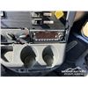 Image 22 : 2005 FREIGHTLINER CL120 T/A SLEEPER TRUCK TRACTOR