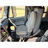 Image 9 : 2005 FREIGHTLINER CL120 T/A SLEEPER TRUCK TRACTOR