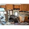 Image 27 : 2007 WORKHORSE WINDSPORT 32 FT. MOTORHOME