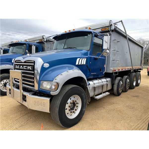 2014 MACK GU713 Dump Truck