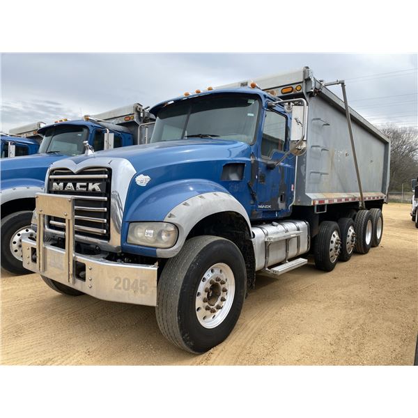 2014 MACK GU713 Dump Truck