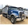 Image 4 : 2014 MACK GU713 Dump Truck