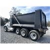 Image 2 : 2016 KENWORTH T880 Dump Truck