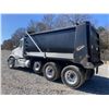 Image 2 : 2015 KENWORTH T800 Dump Truck