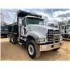Image 4 : 2015 MACK GU713 Dump Truck