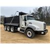 Image 4 : 2014 MACK GU813 Dump Truck