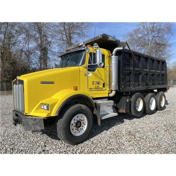 2007 KENWORTH T800 Dump Truck