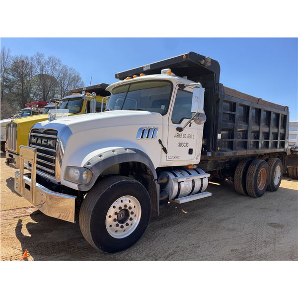 2007 MACK CTP713 Dump Truck