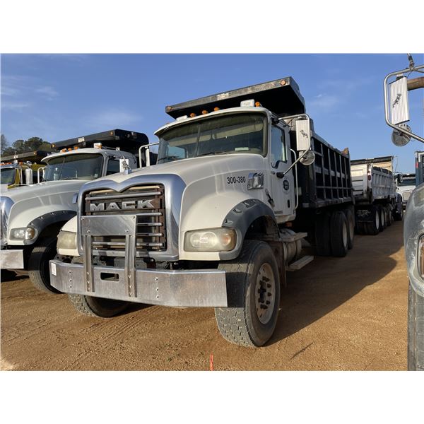 2007 MACK CTP713 Dump Truck