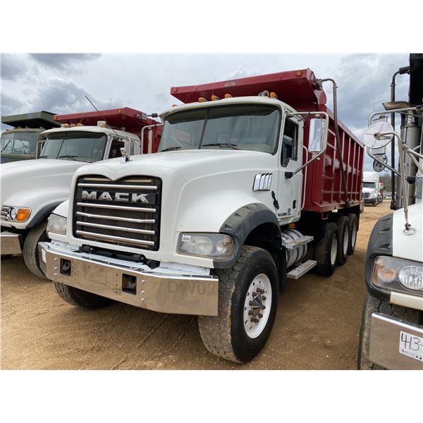 2007 MACK CTP713 Dump Truck